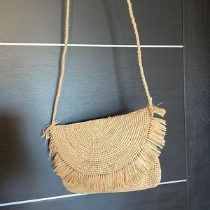 Crossbody or clutch. Straw. Cute for the beach